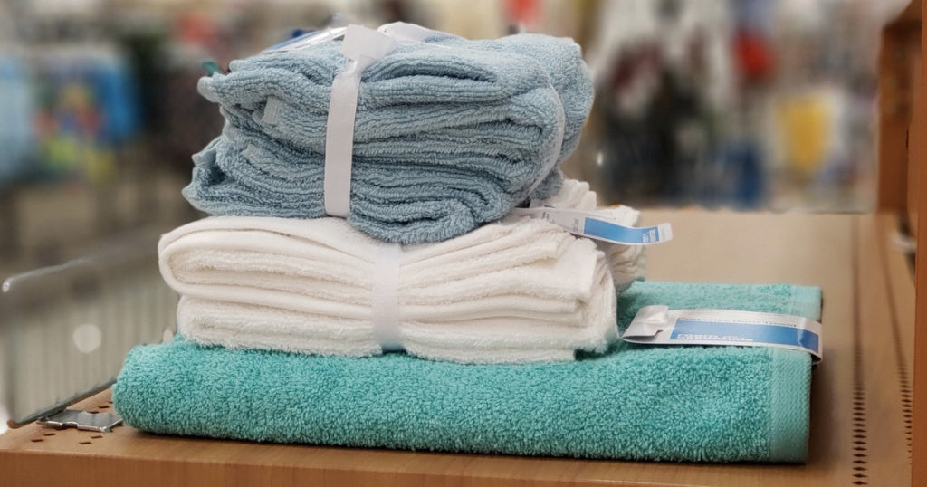 Room Essentials Bath Towel, 6 Washcloths & 2 Hand Towels Just $5.50 at Target