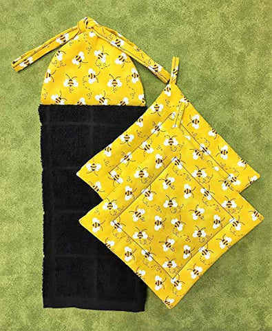 Bumble Bees on Yellow Ties on Kitchen Hanging Hand Dish Towel and Set of 2 Square Pot Holders Hot Pads Trivets